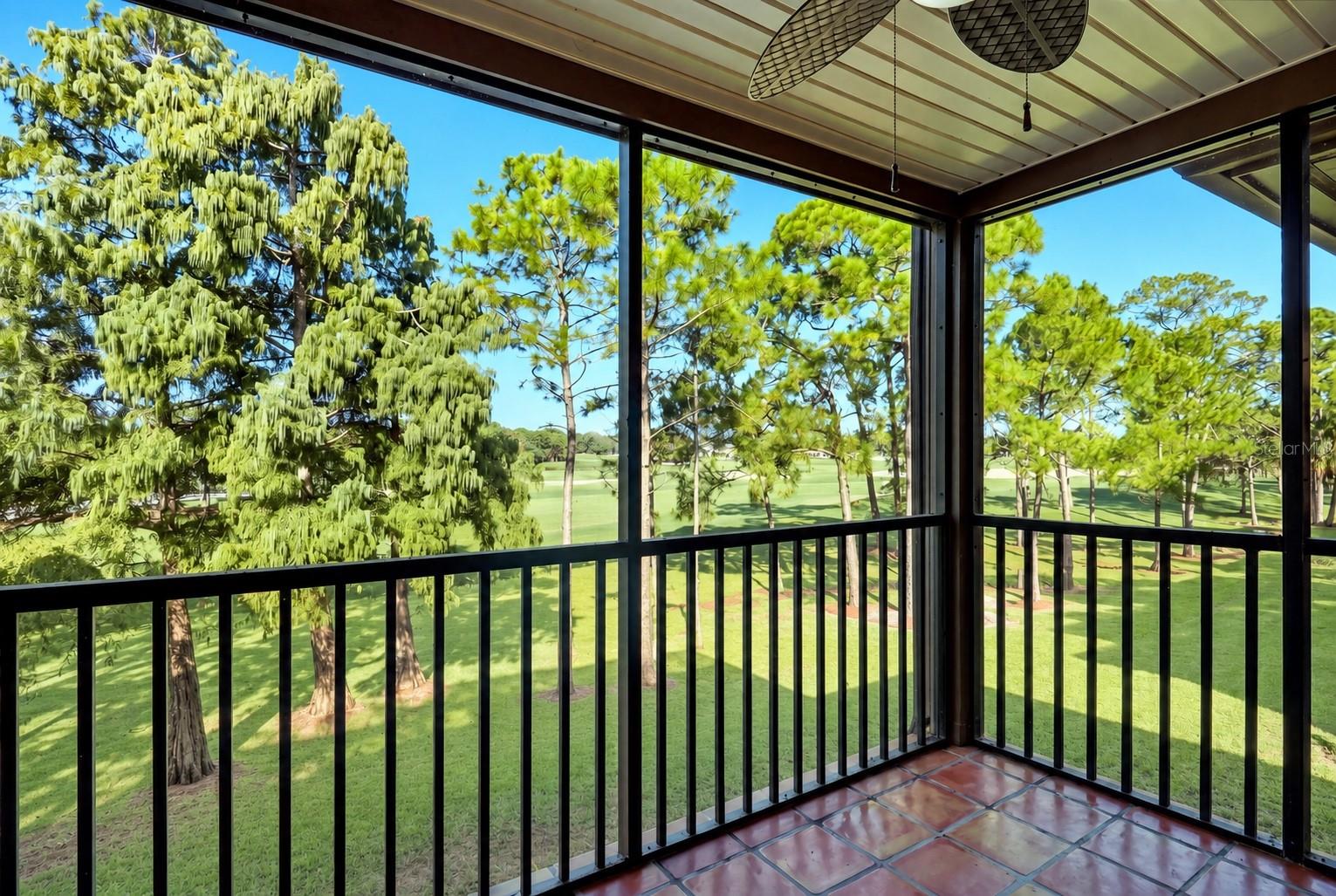 2400 FEATHER SOUND DR #427 — photo 4