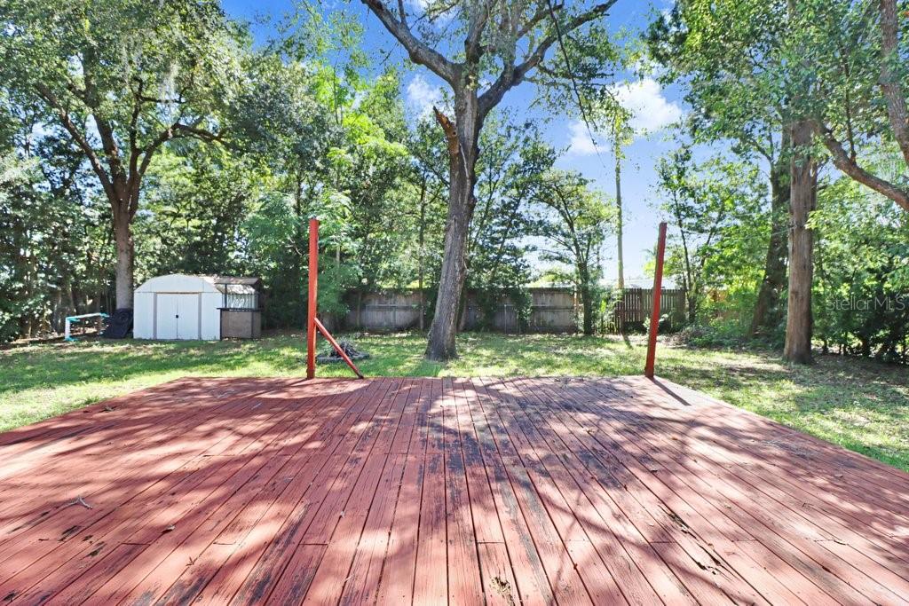 1131 DOGWOOD AVE — photo 25