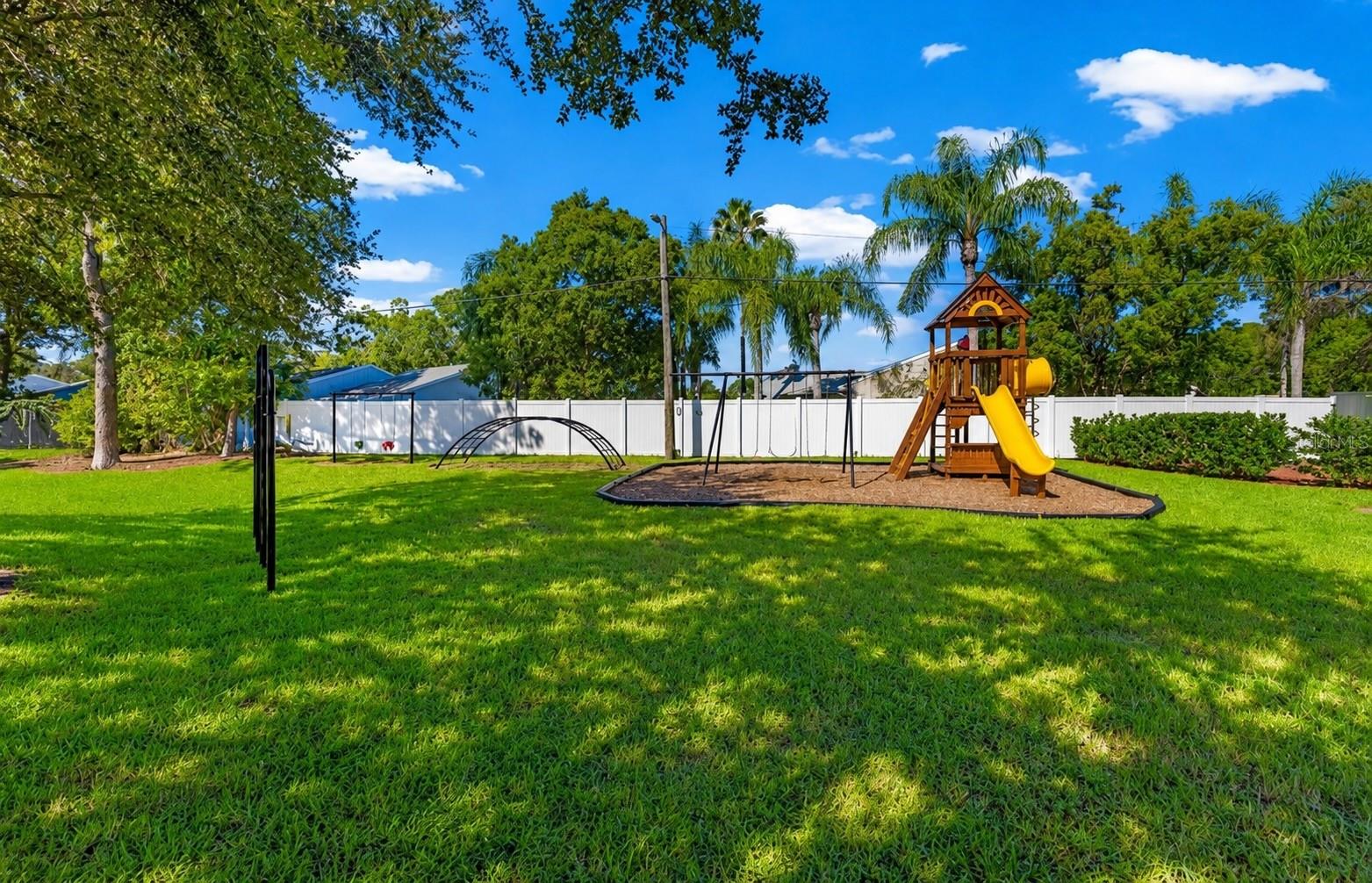 3067 POINTER DR — photo 25