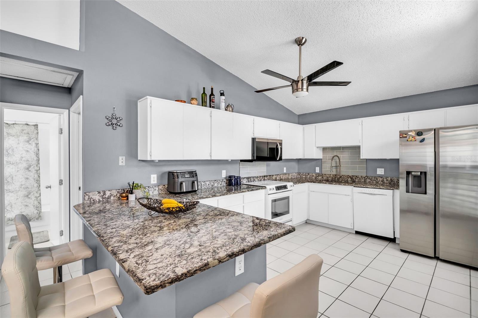 3067 POINTER DR — photo 2