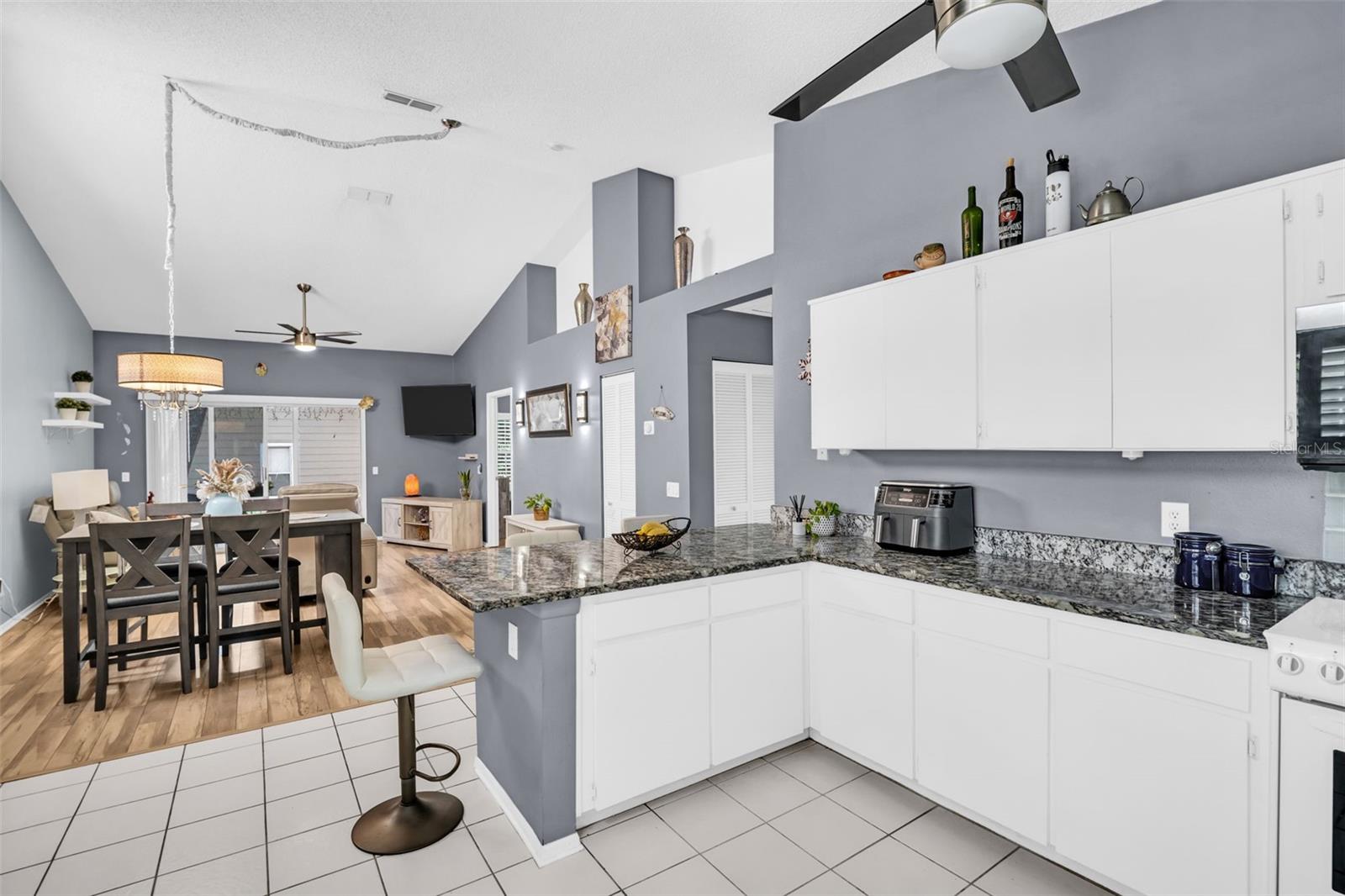 3067 POINTER DR — photo 4