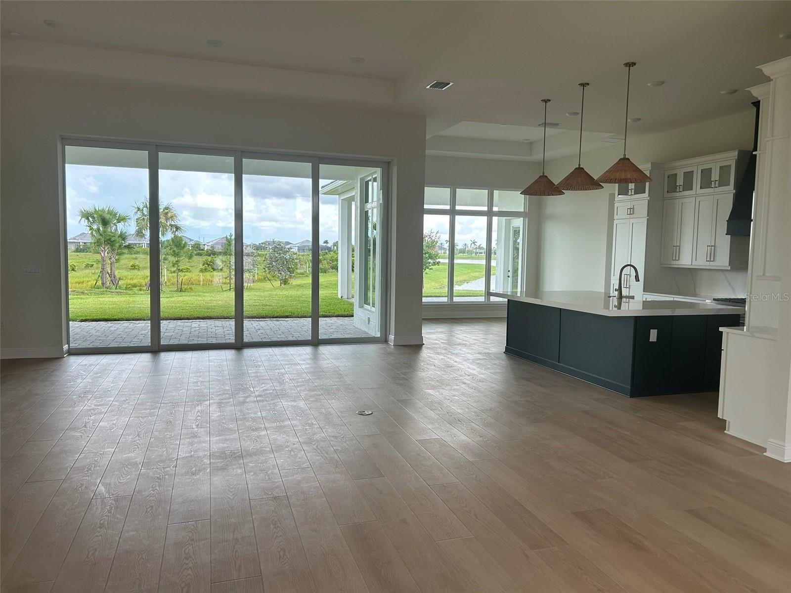17483 MONTGOMERY CT — photo 3