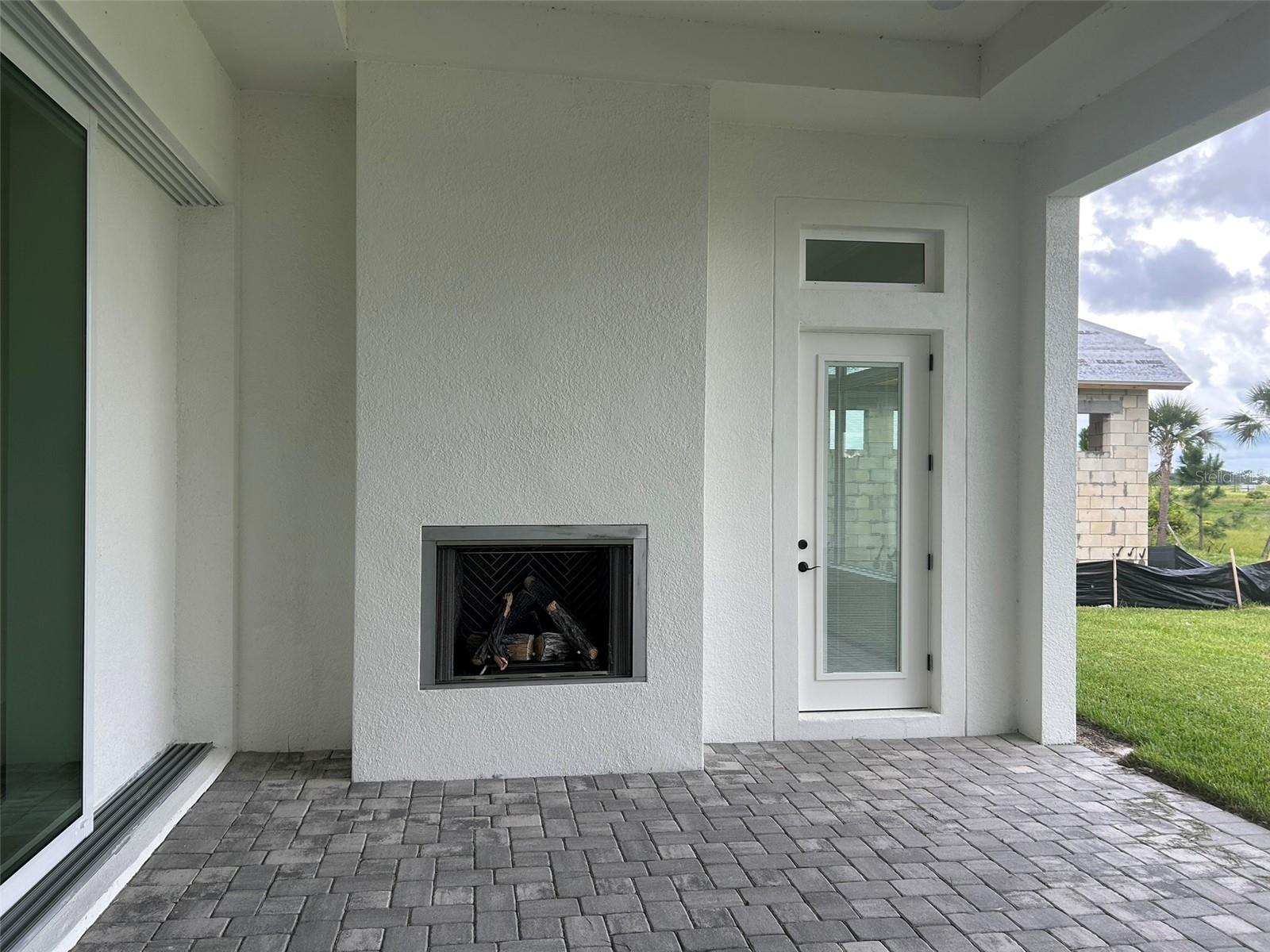 17483 MONTGOMERY CT — photo 12