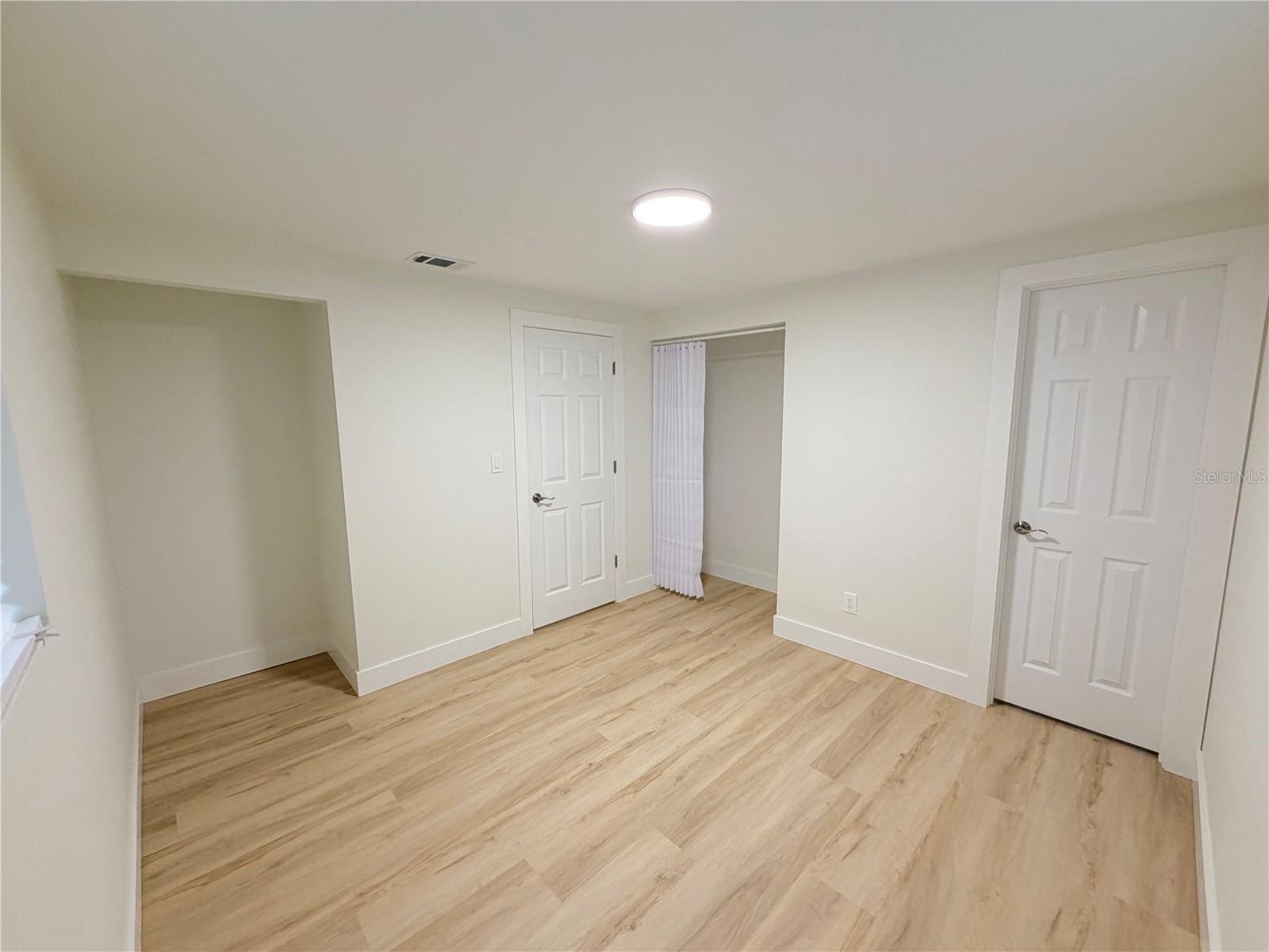 4533 W FERN ST — photo 24