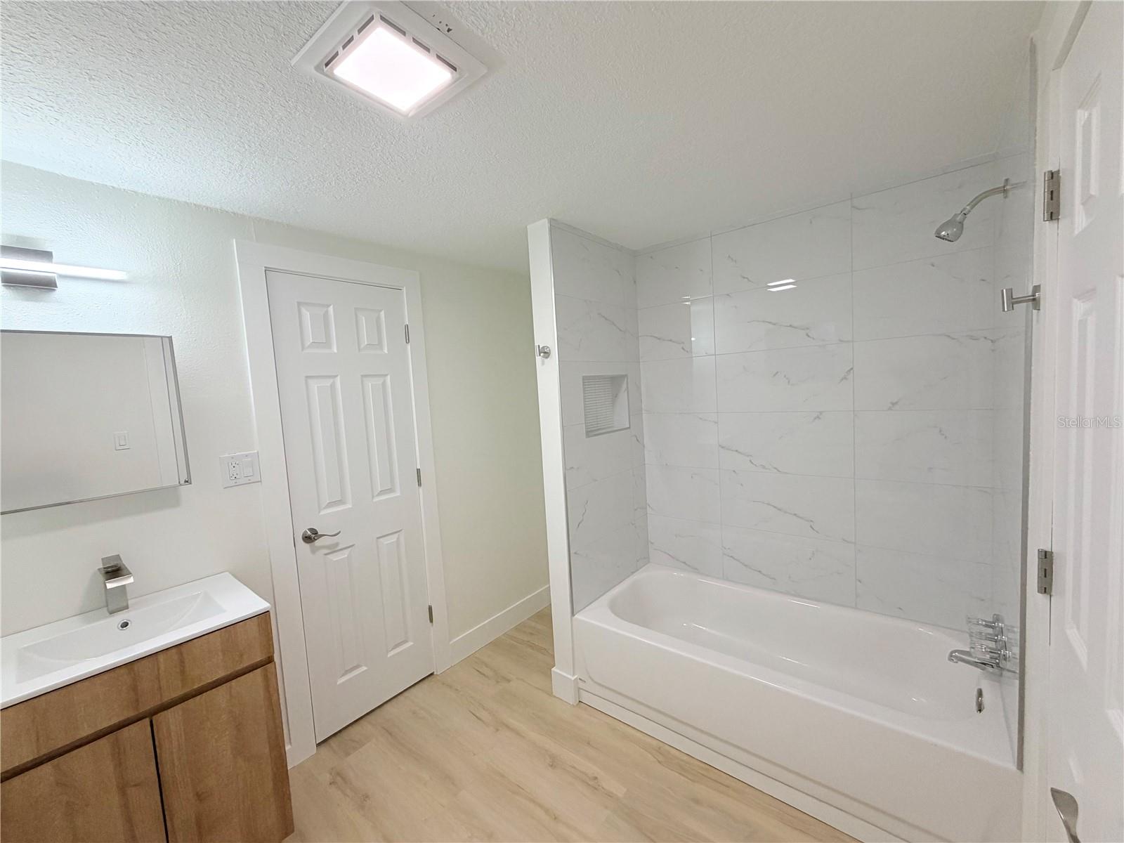 4533 W FERN ST — photo 31