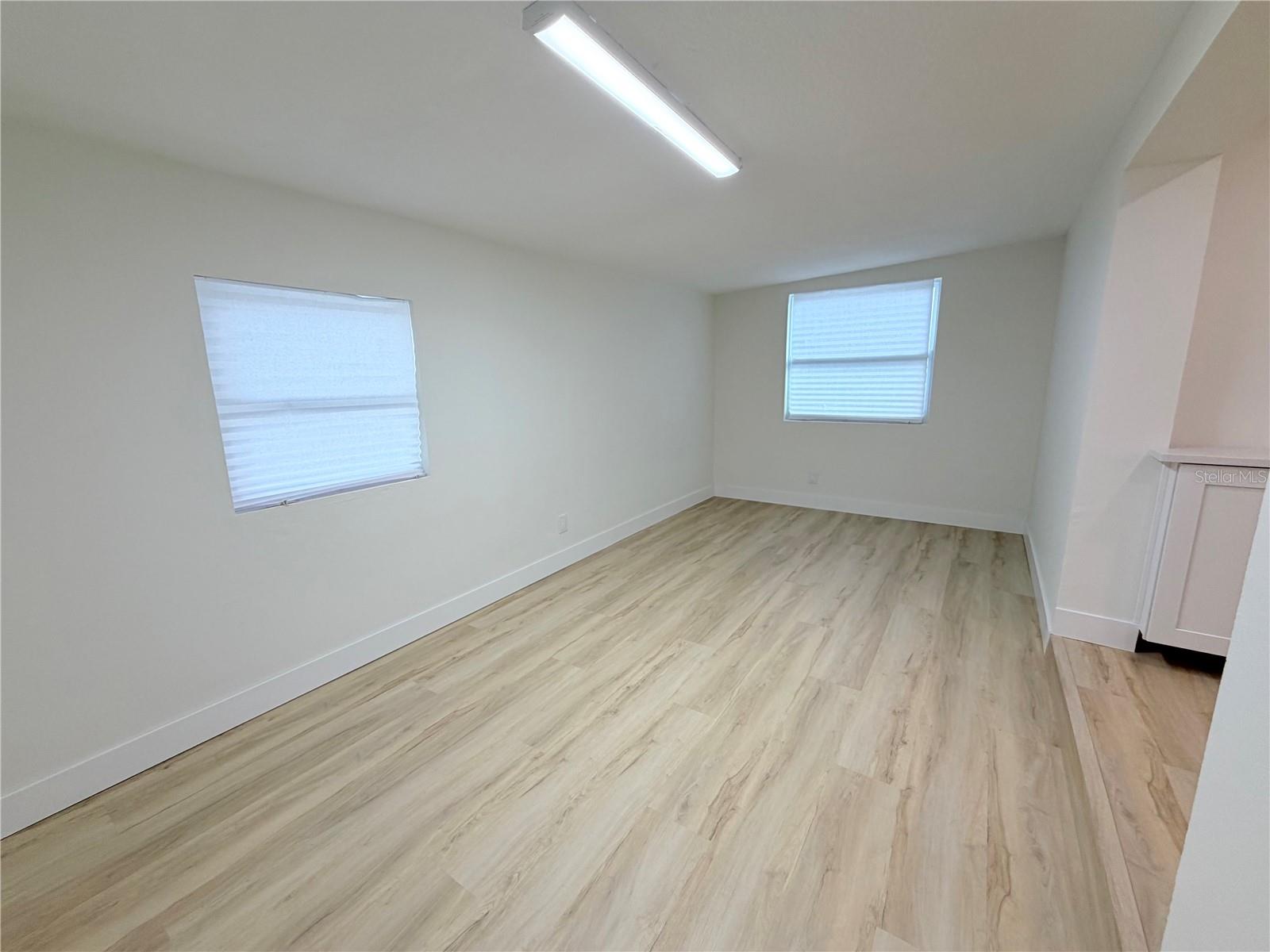 4533 W FERN ST — photo 17