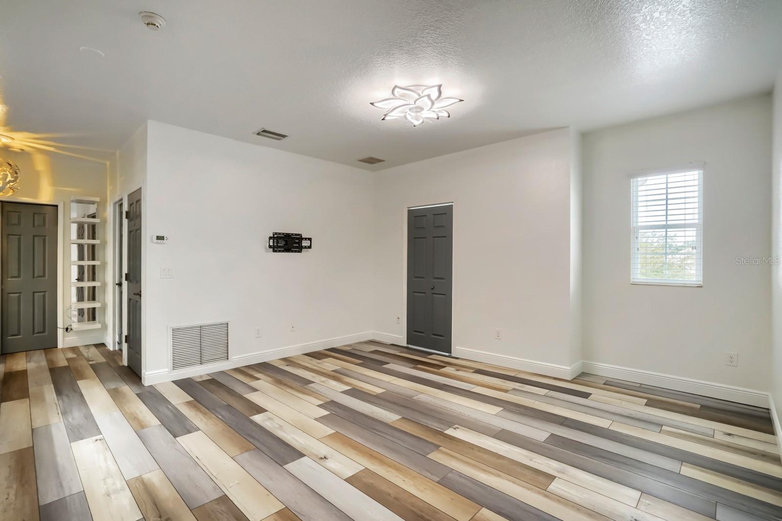 3951 PACENTE LOOP — photo 9