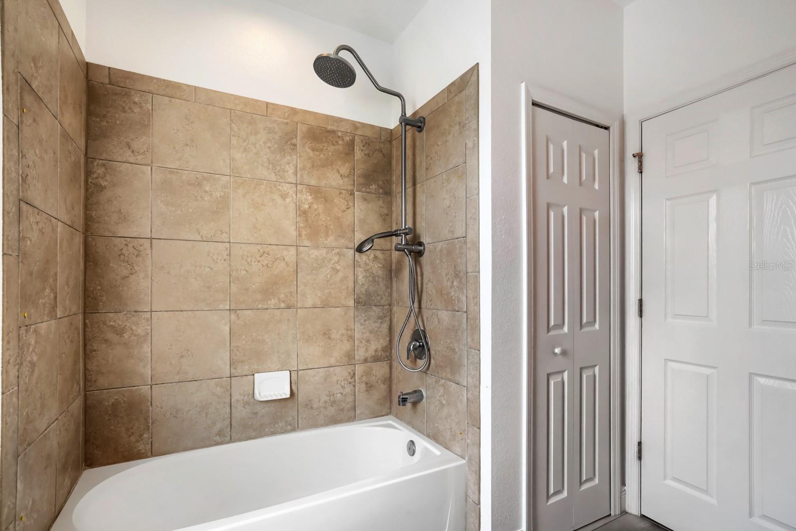 3951 PACENTE LOOP — photo 28