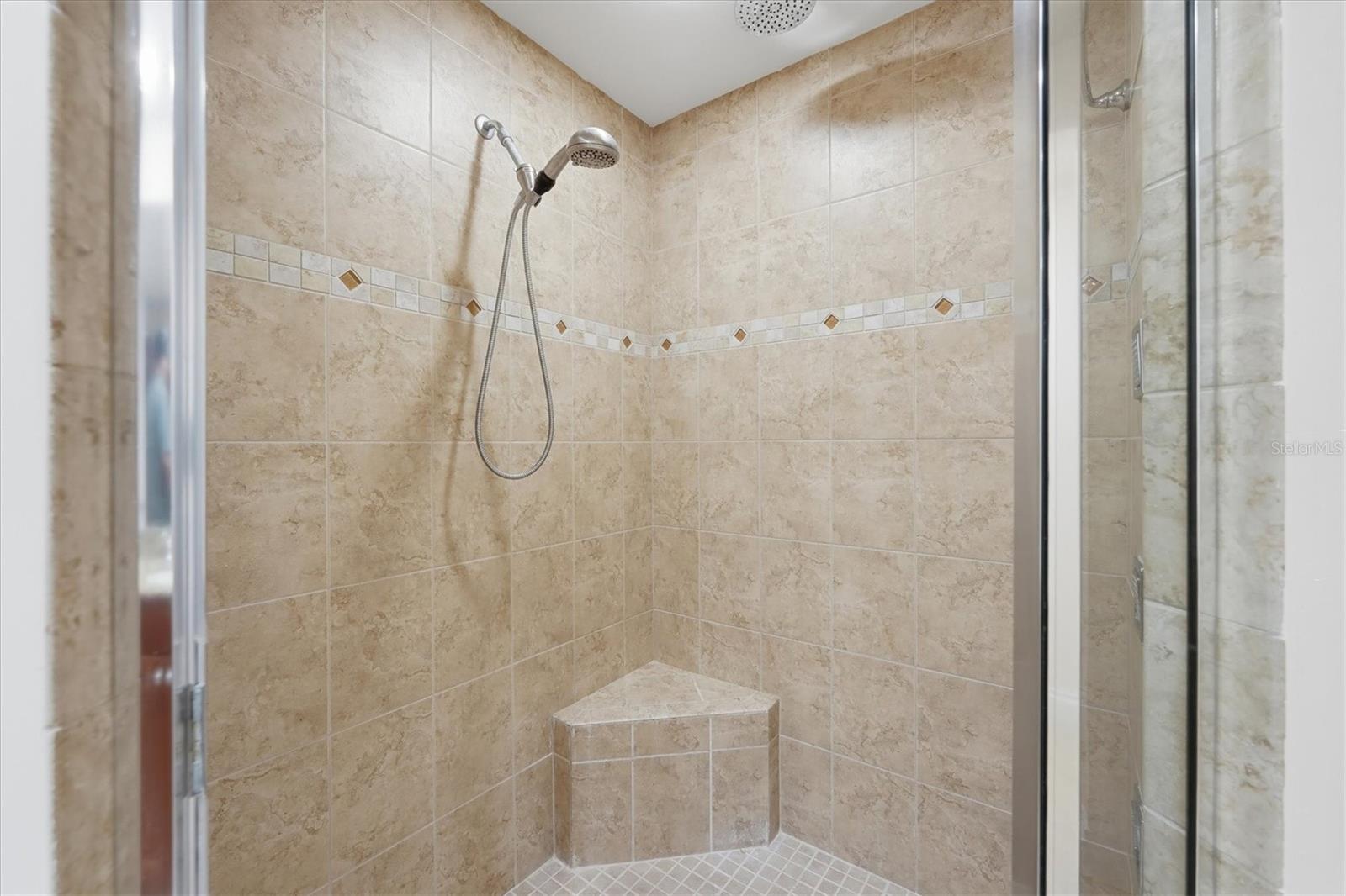 8111 LAKEWOOD MAIN ST #306 — photo 32