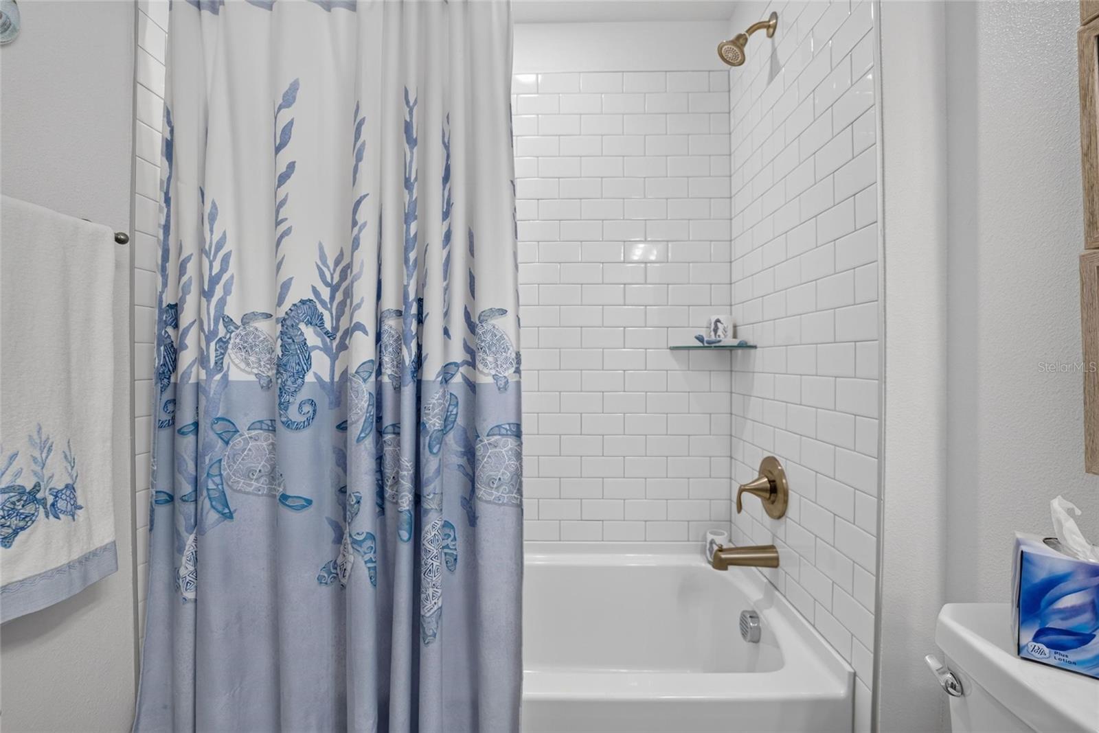 17242 HOLLY WELL AVE — photo 38