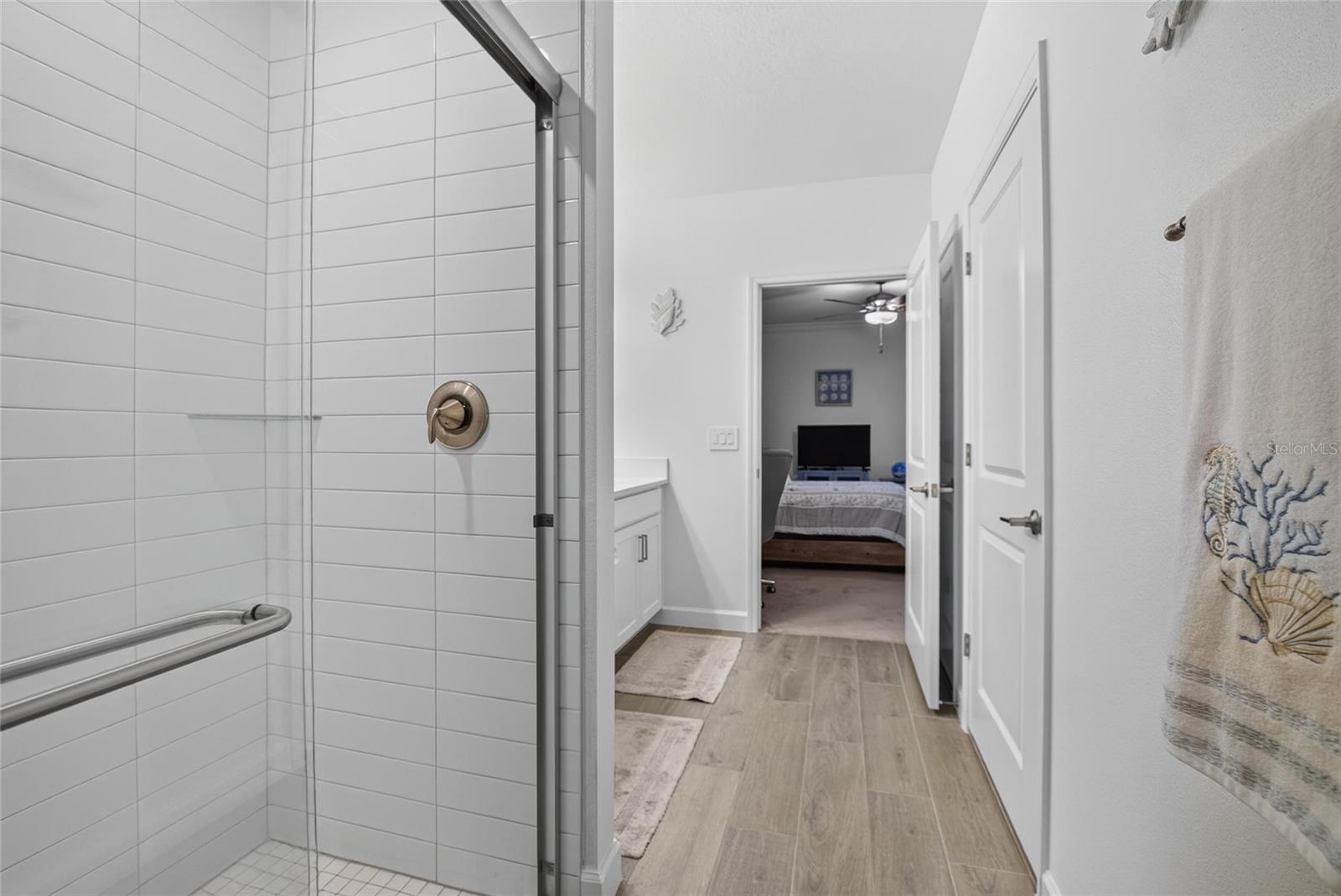 17242 HOLLY WELL AVE — photo 30