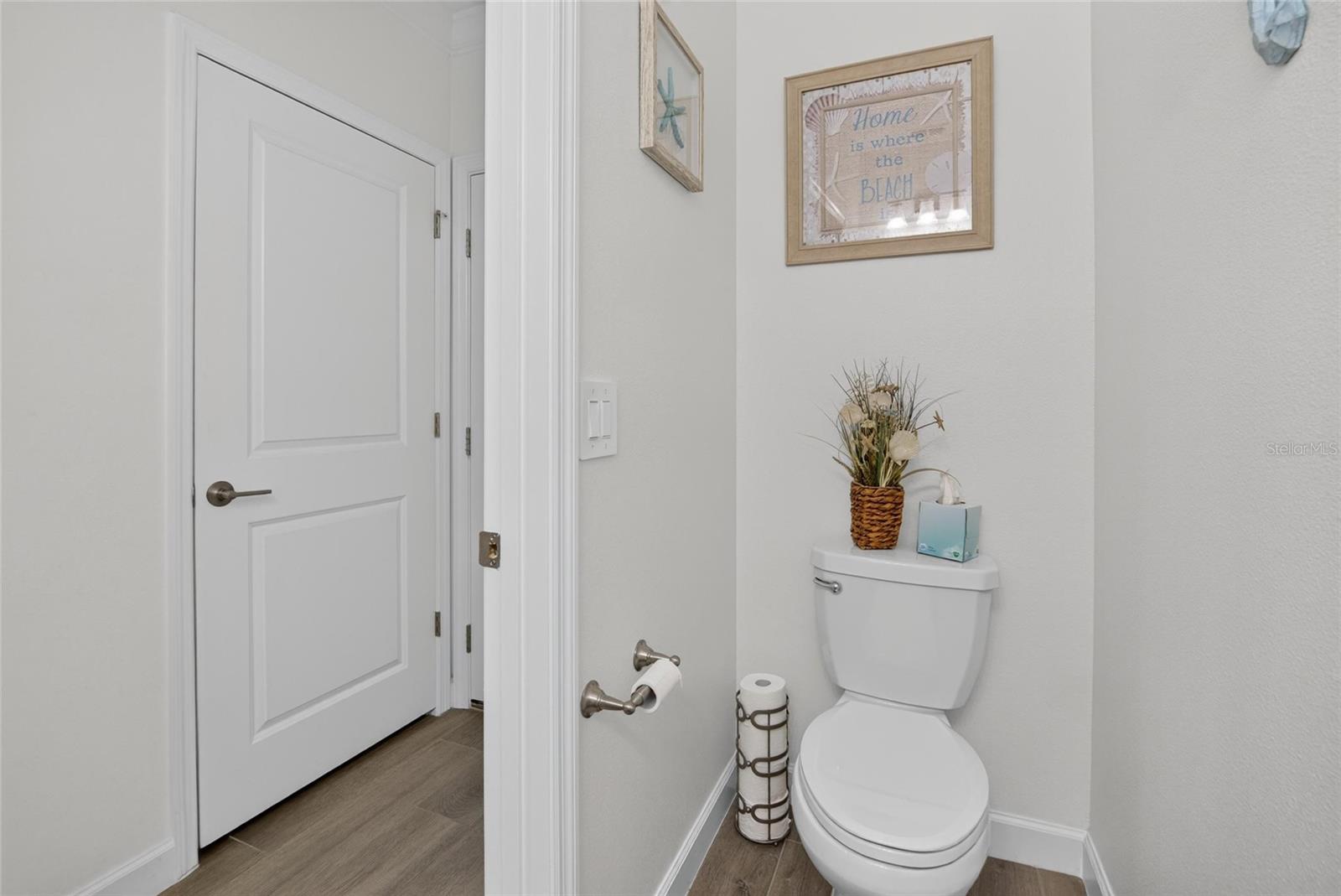 17242 HOLLY WELL AVE — photo 13