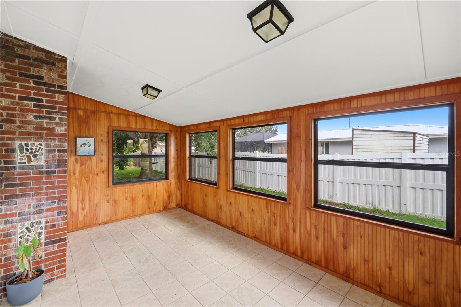 4232 PANDORA RD — photo 29