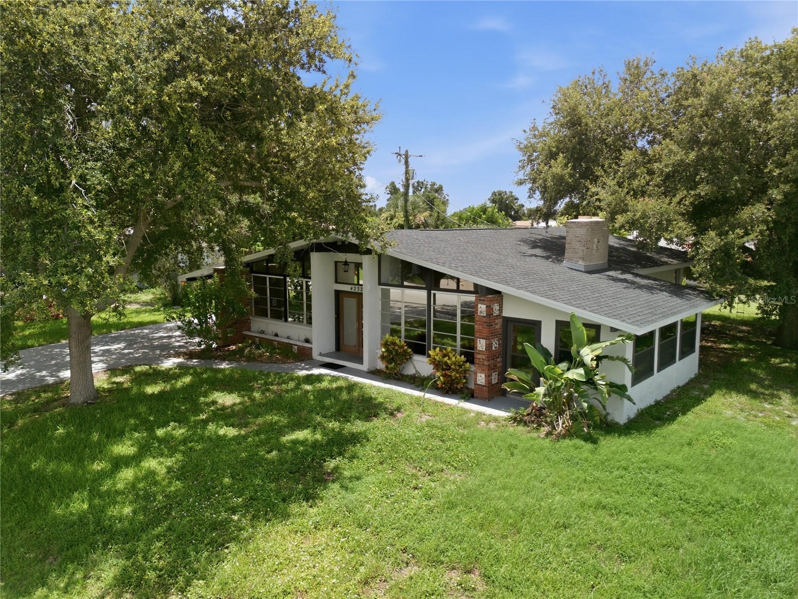 4232 PANDORA RD — photo 2