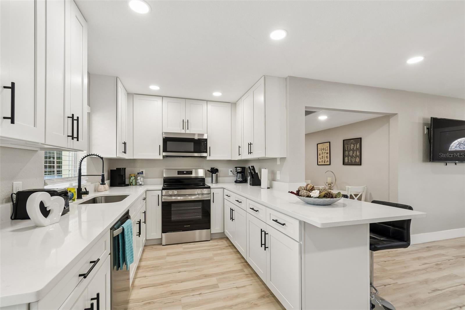 5 W SPANISH MAIN ST — photo 15