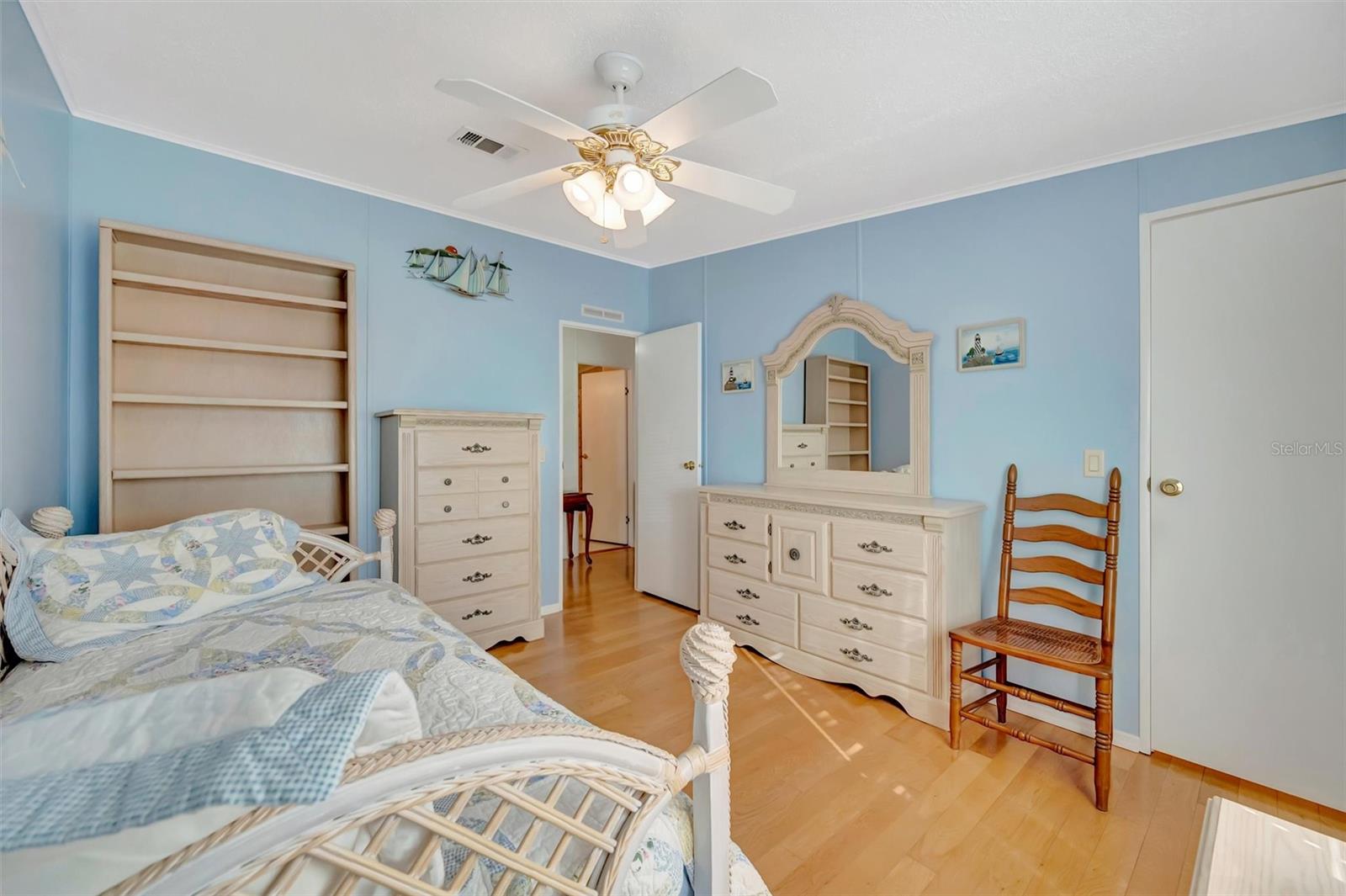 138 S SAINT THOMAS CIR — photo 39