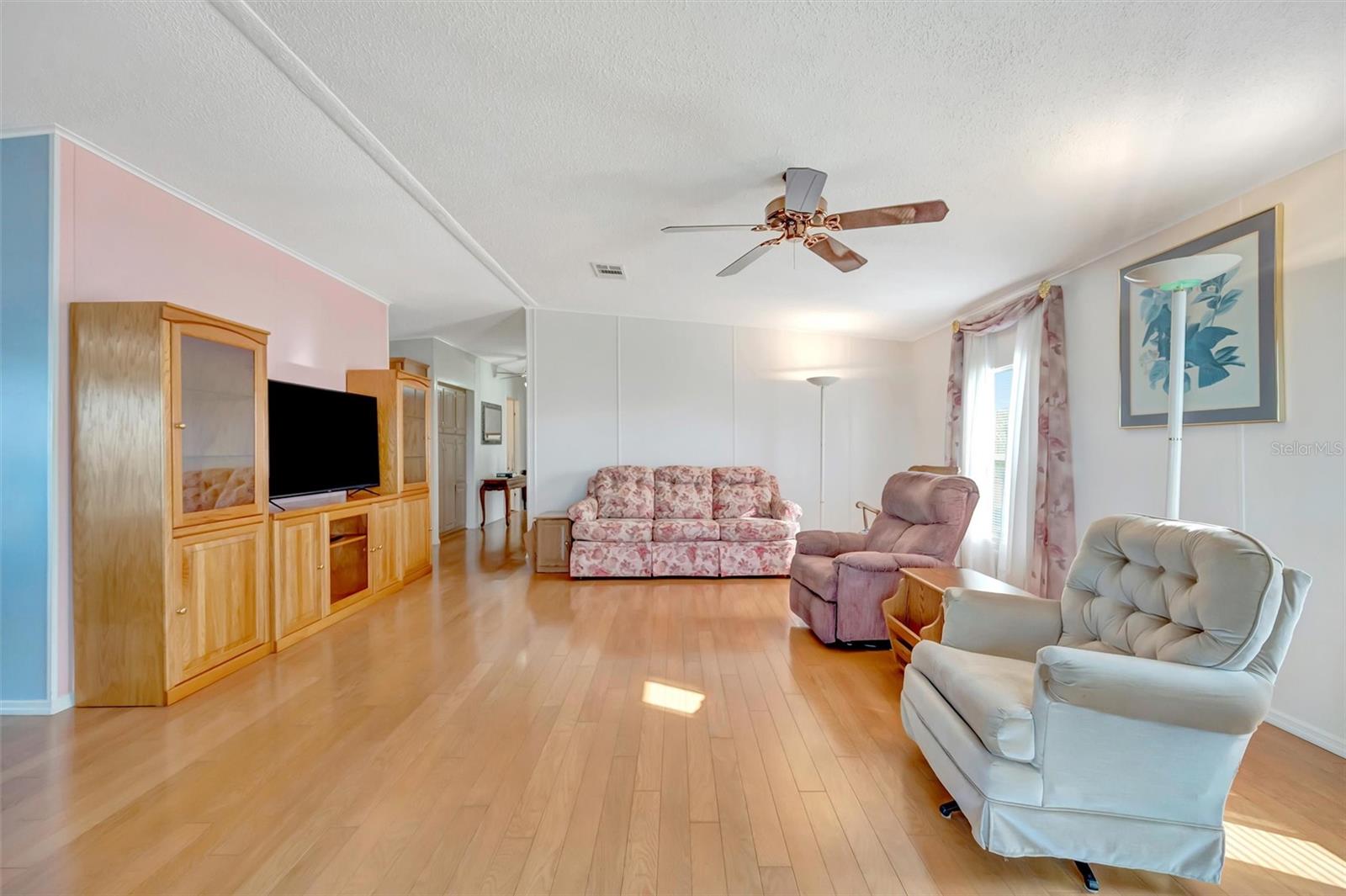 138 S SAINT THOMAS CIR — photo 28