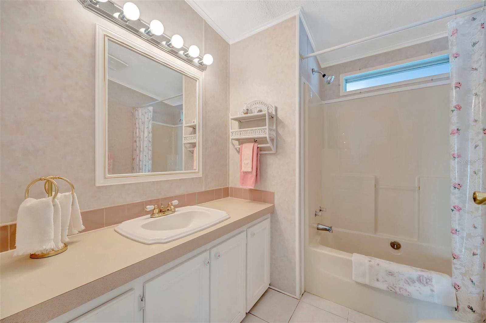 138 S SAINT THOMAS CIR — photo 41