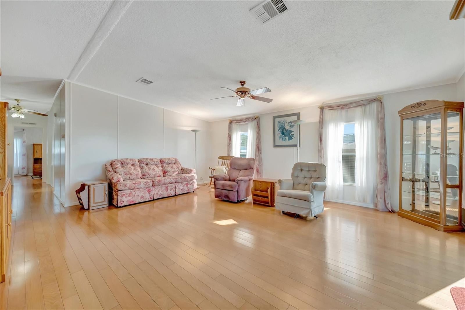 138 S SAINT THOMAS CIR — photo 24