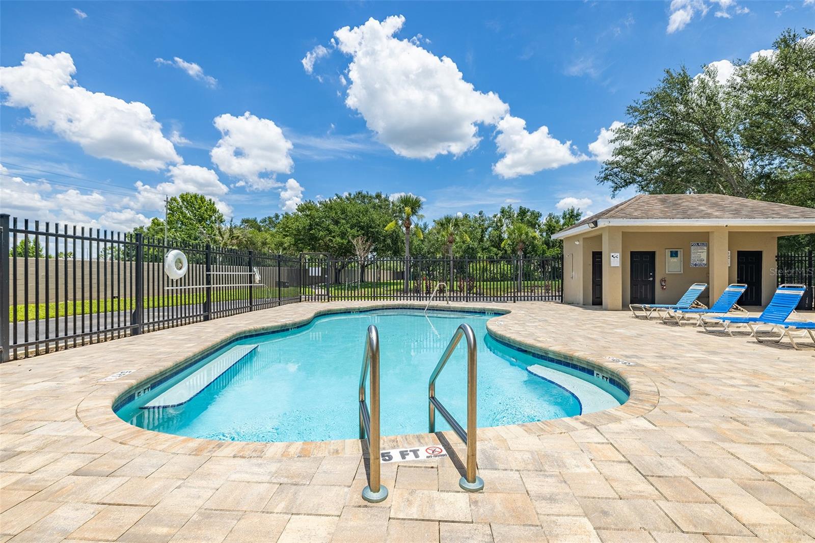 4310 FINCASTLE CT — photo 46