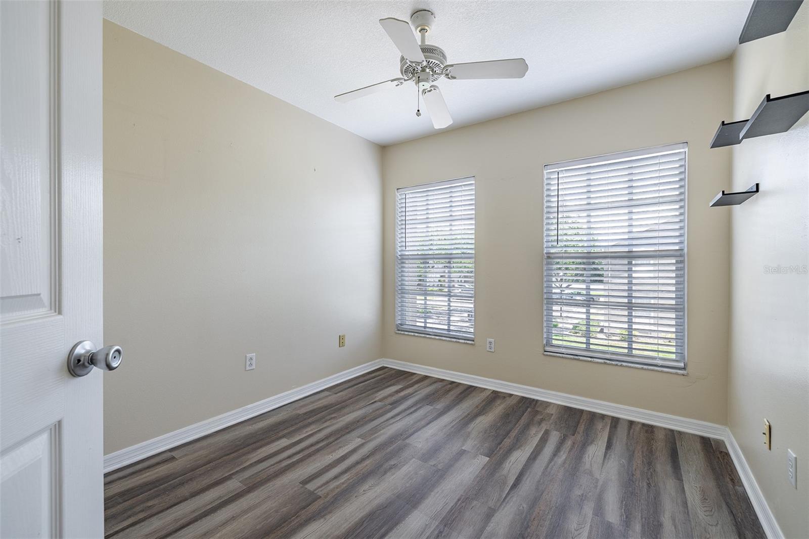 4310 FINCASTLE CT — photo 26