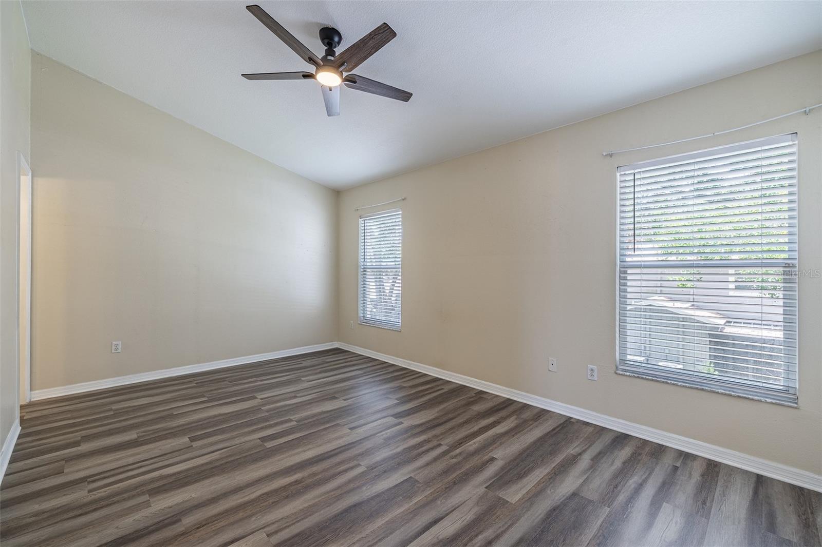 4310 FINCASTLE CT — photo 23
