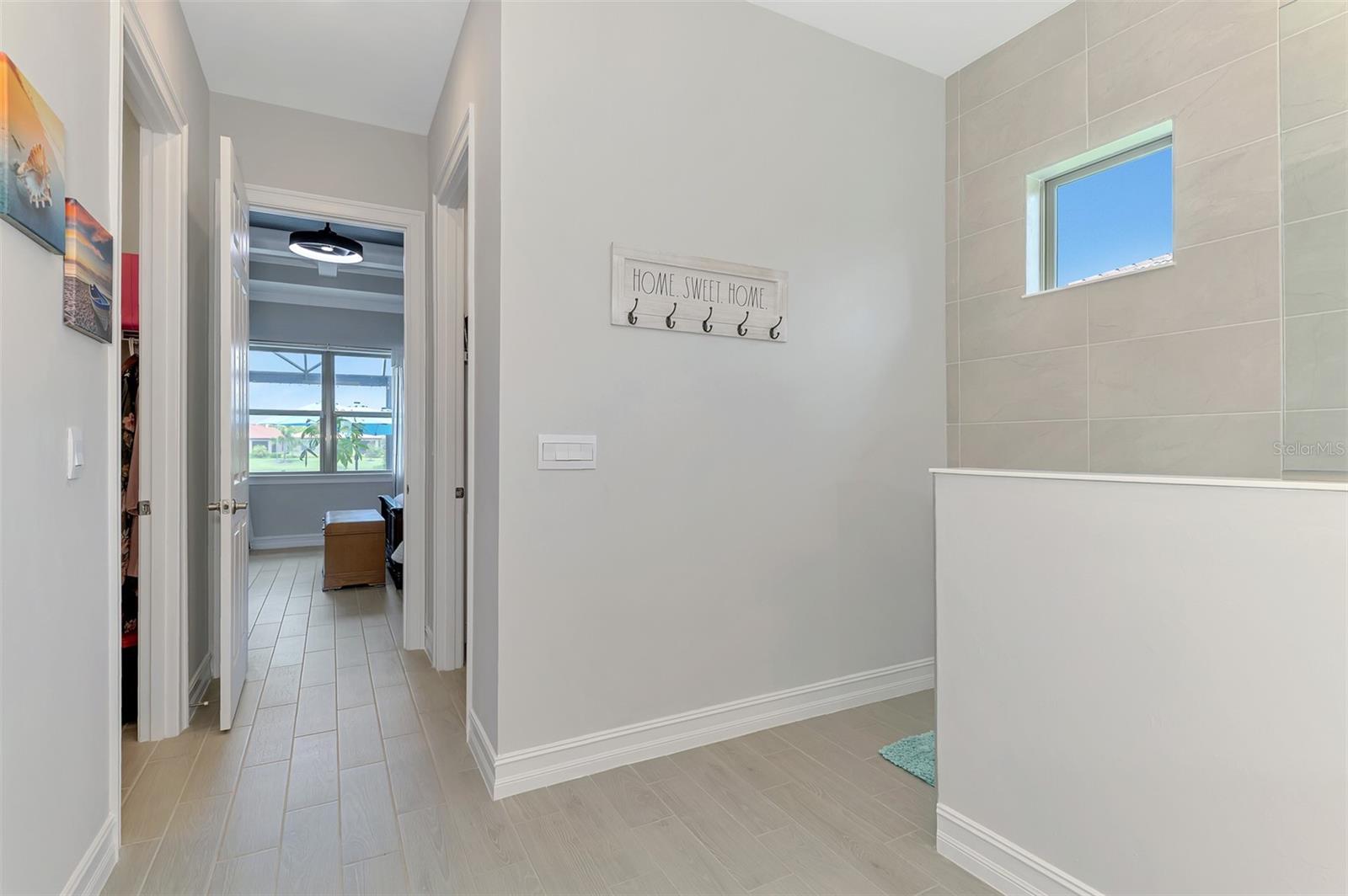 292 VILLORESI BLVD — photo 17
