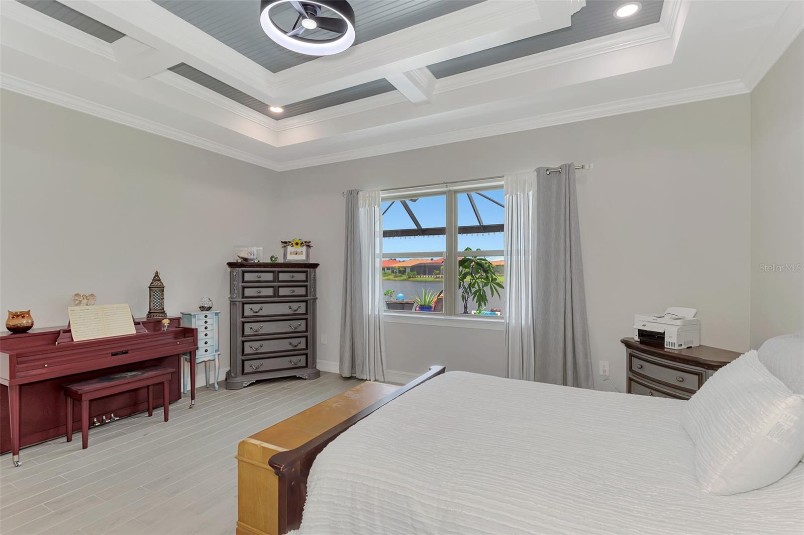 292 VILLORESI BLVD — photo 15