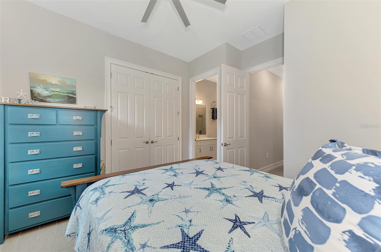 292 VILLORESI BLVD — photo 22