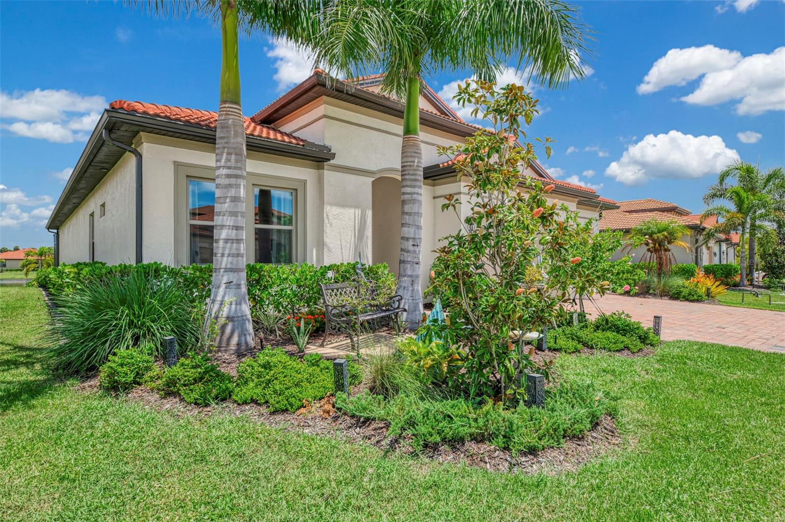 292 VILLORESI BLVD — photo 49