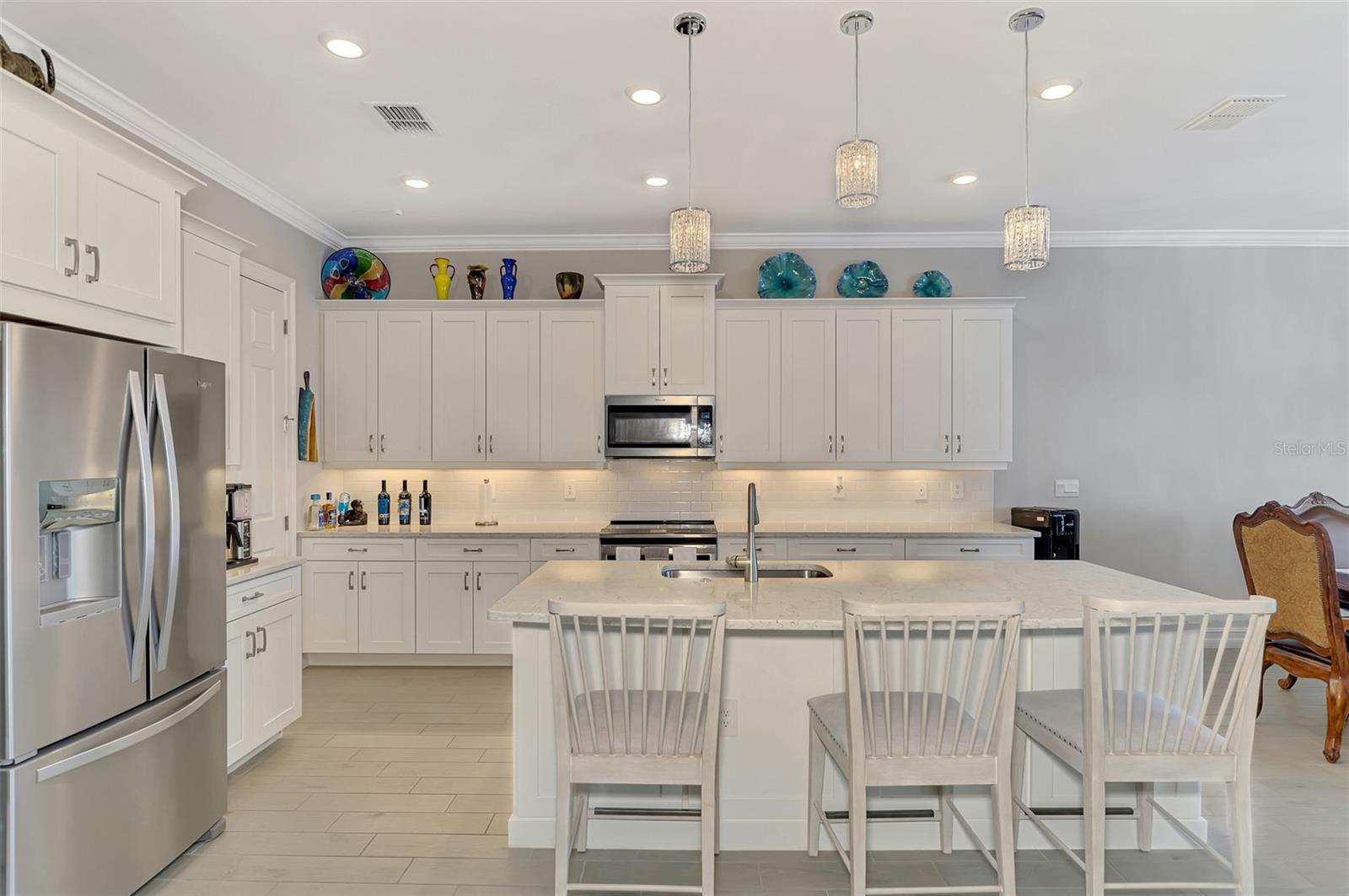 292 VILLORESI BLVD — photo 9