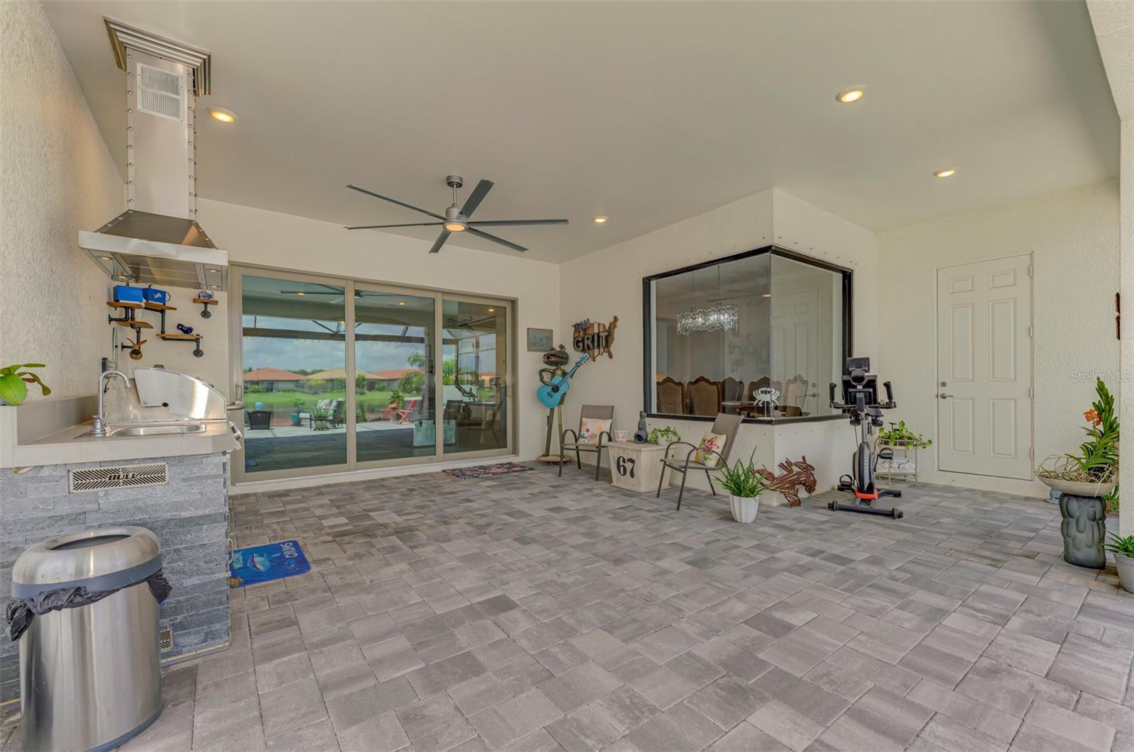 292 VILLORESI BLVD — photo 31