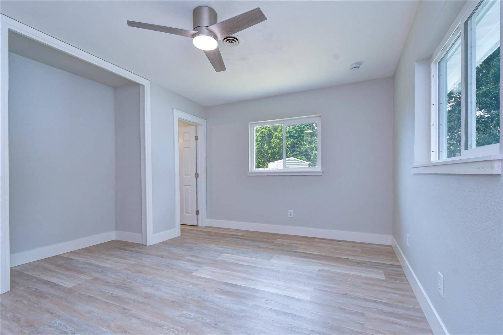 1800 DRUID RD E — photo 27