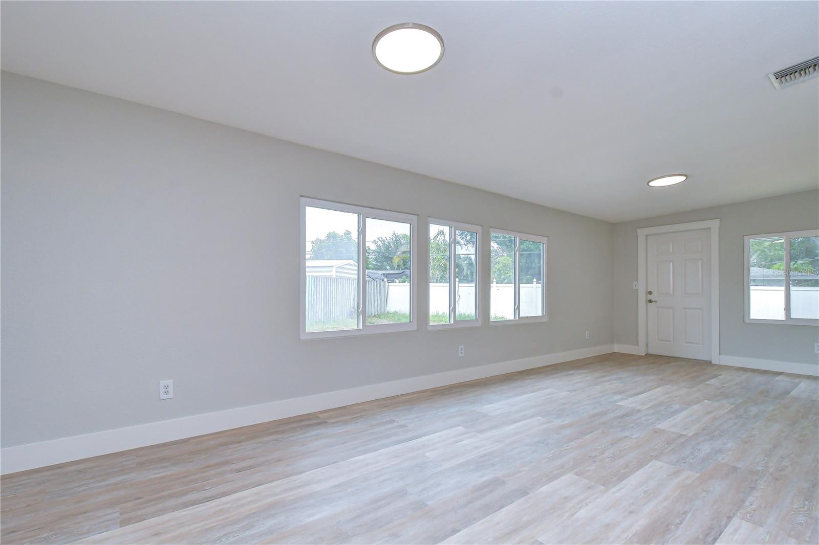 1800 DRUID RD E — photo 13
