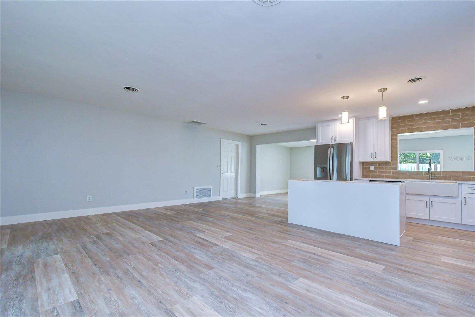 1800 DRUID RD E — photo 11