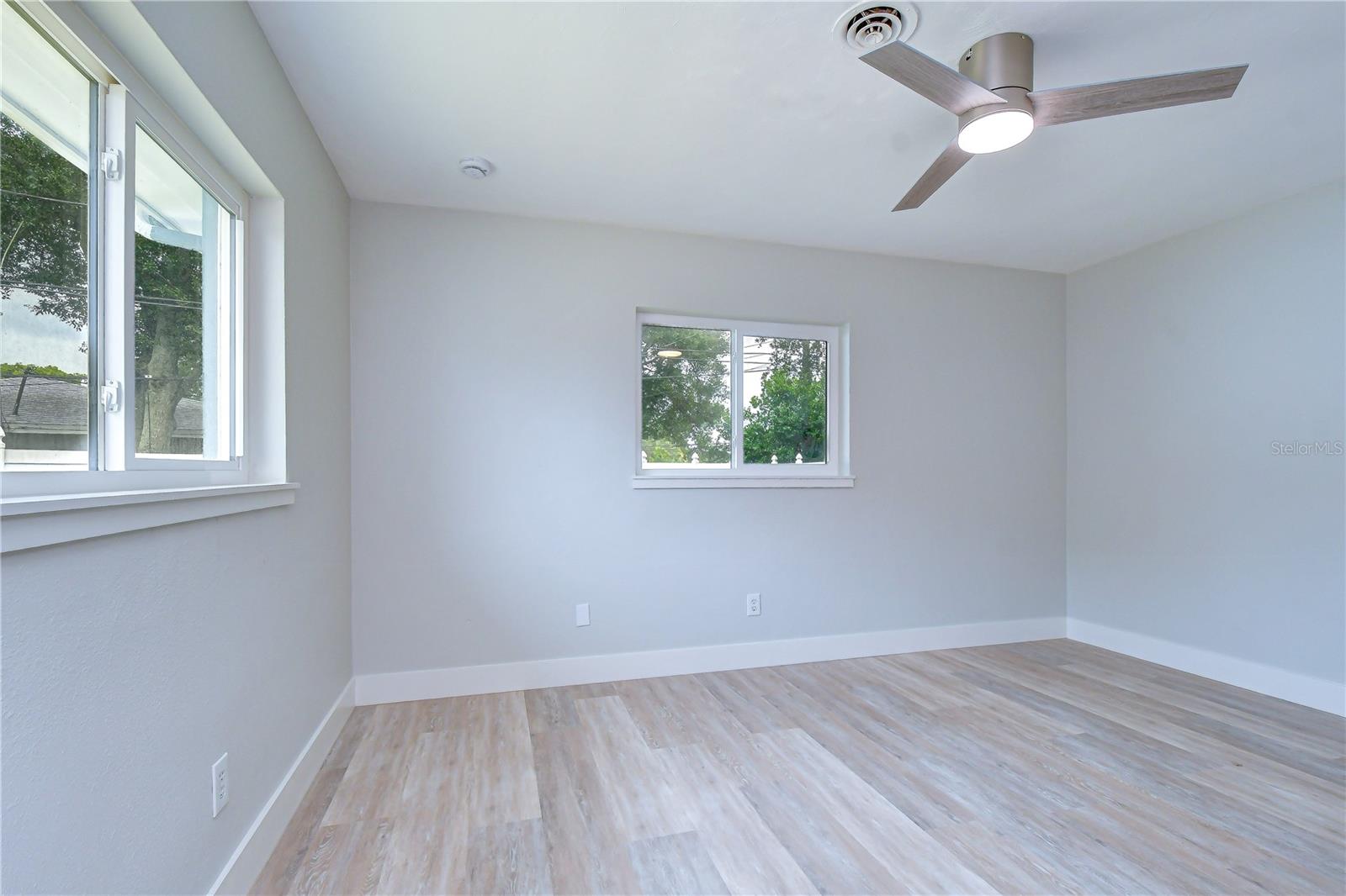 1800 DRUID RD E — photo 14