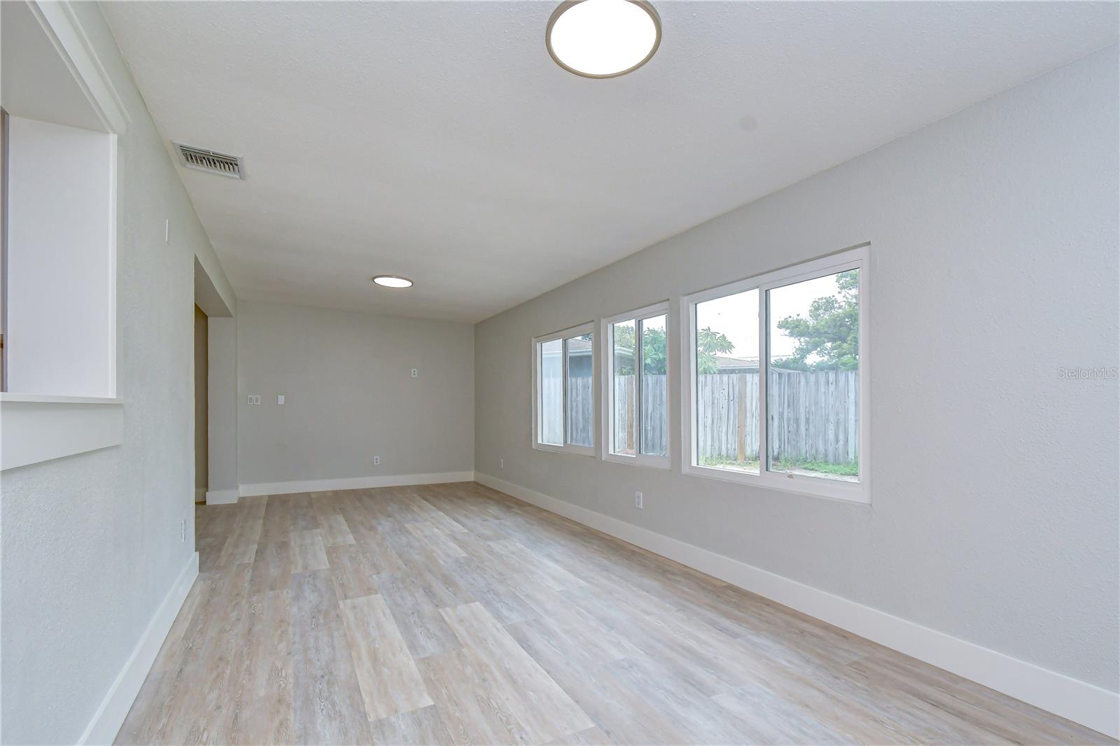 1800 DRUID RD E — photo 19