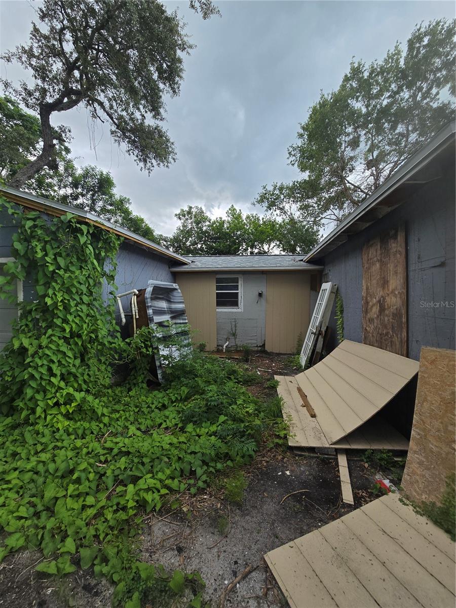 617 S GLENWOOD AVE — photo 32