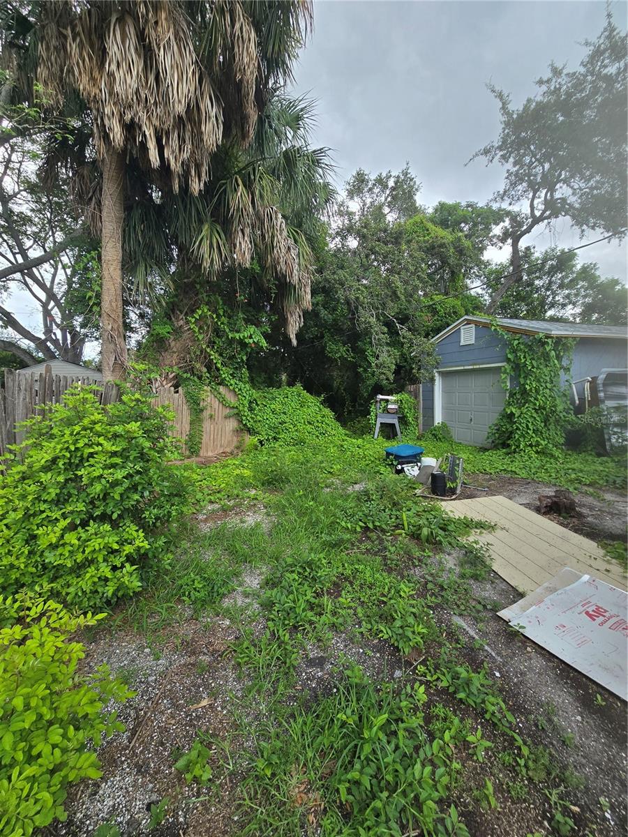 617 S GLENWOOD AVE — photo 29