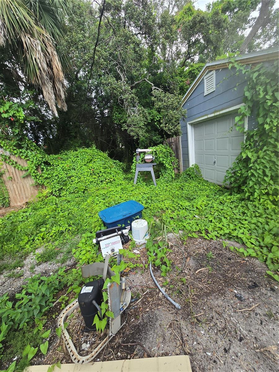 617 S GLENWOOD AVE — photo 33