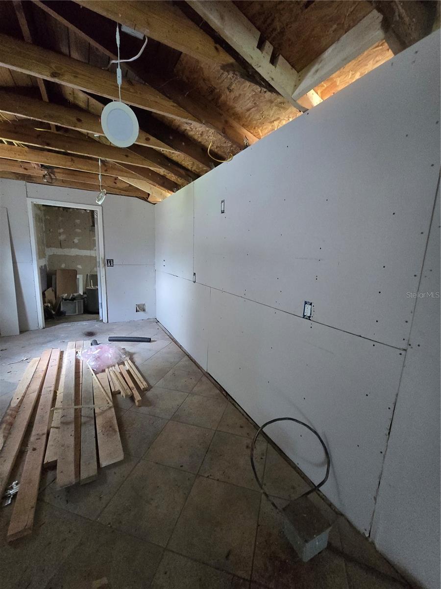 617 S GLENWOOD AVE — photo 19