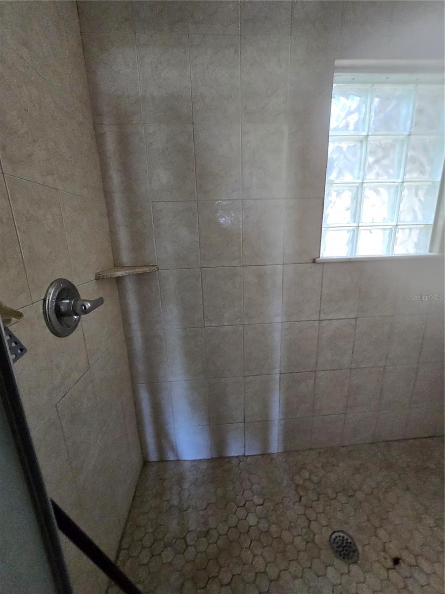 617 S GLENWOOD AVE — photo 14