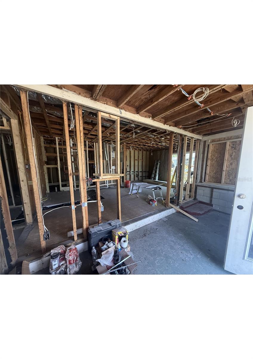 4730 W WALLACE AVE — photo 6