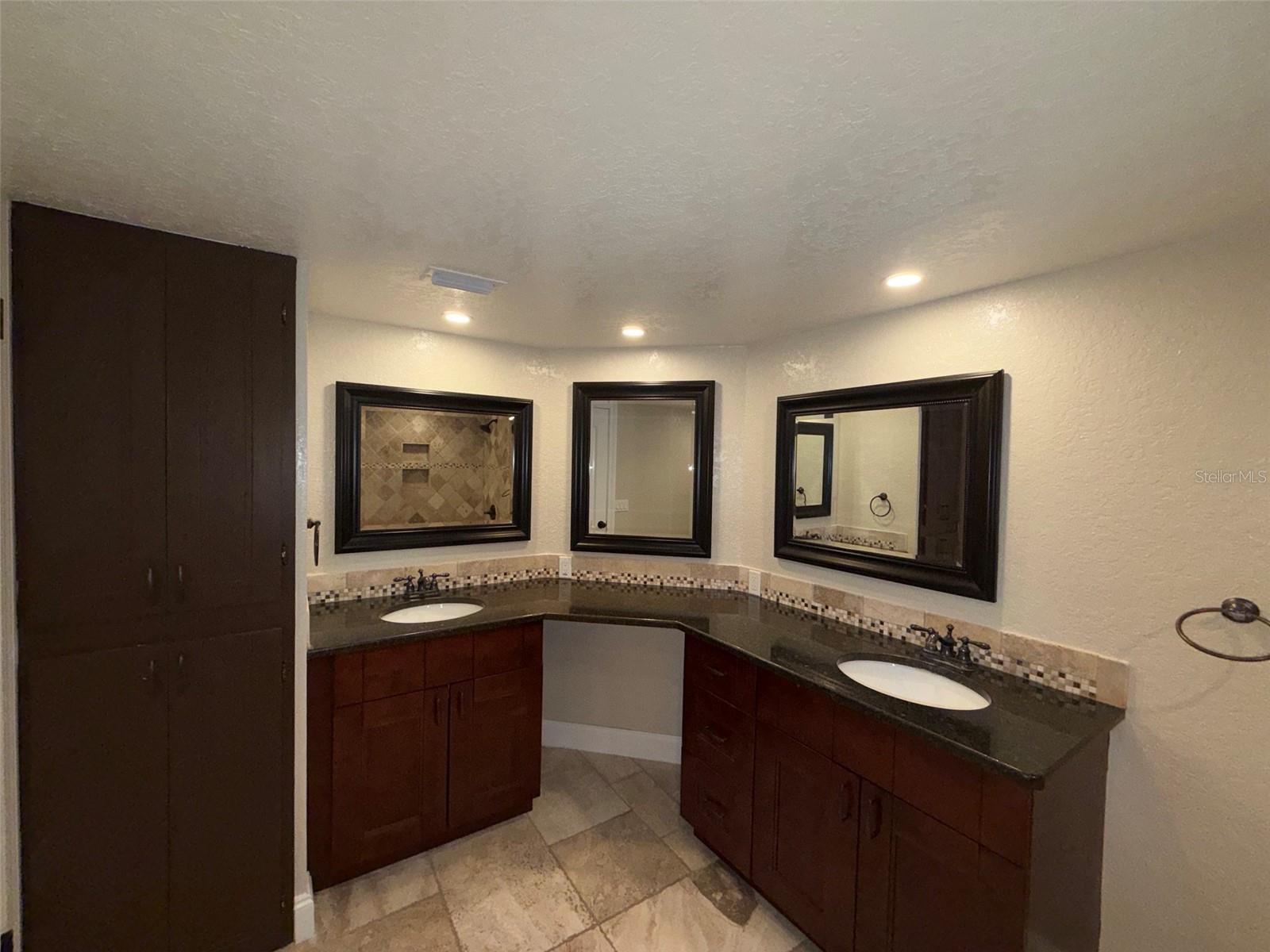 225 COUNTRY CLUB DR #E346 — photo 13