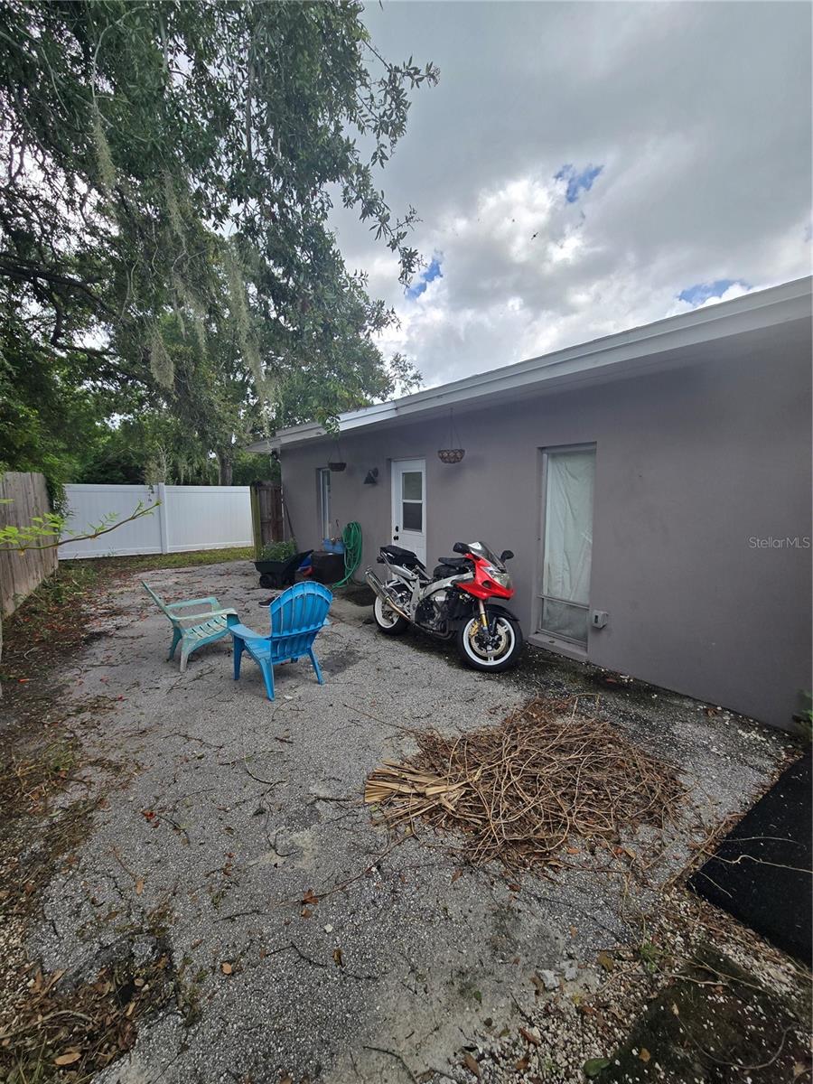 908 GRAND CENTRAL ST — photo 29