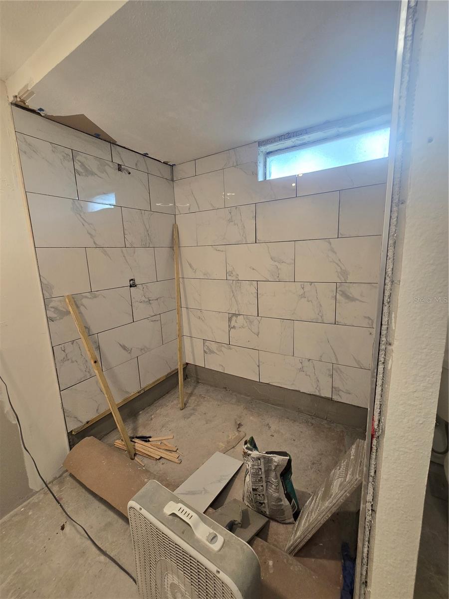 908 GRAND CENTRAL ST — photo 9