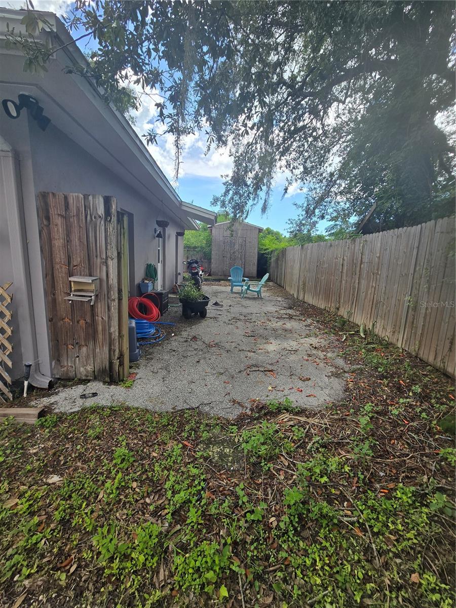 908 GRAND CENTRAL ST — photo 31