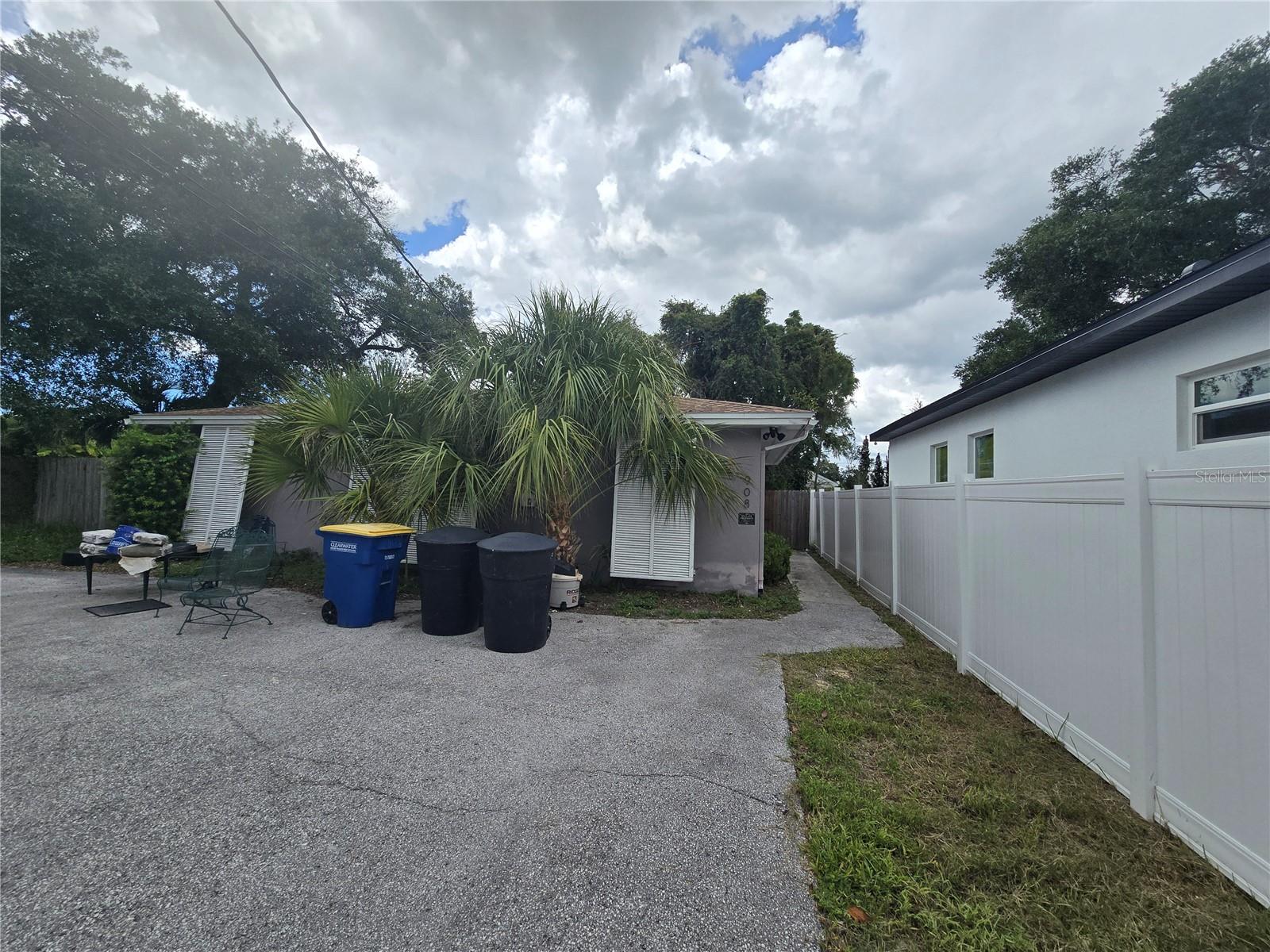 908 GRAND CENTRAL ST — photo 33