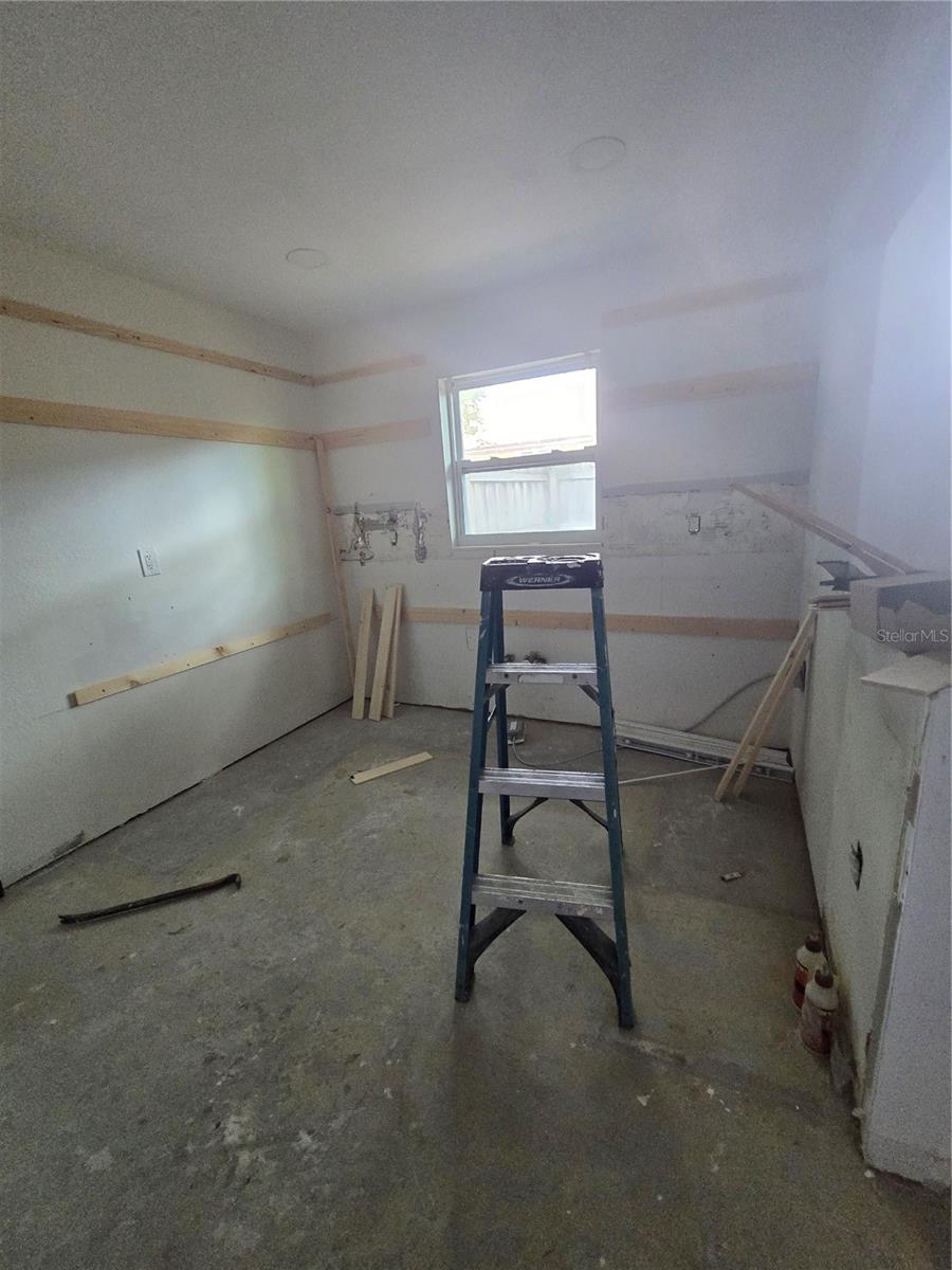 908 GRAND CENTRAL ST — photo 19