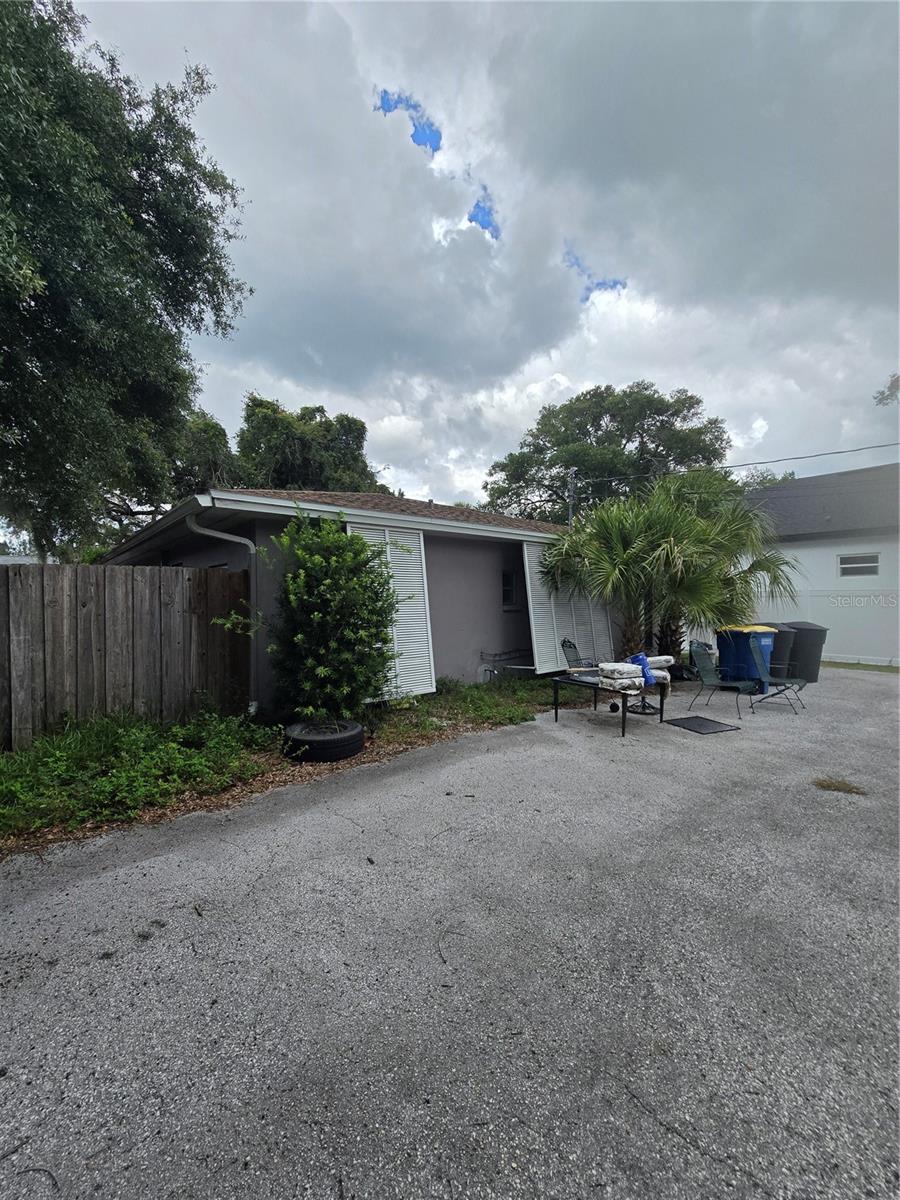 908 GRAND CENTRAL ST — photo 37